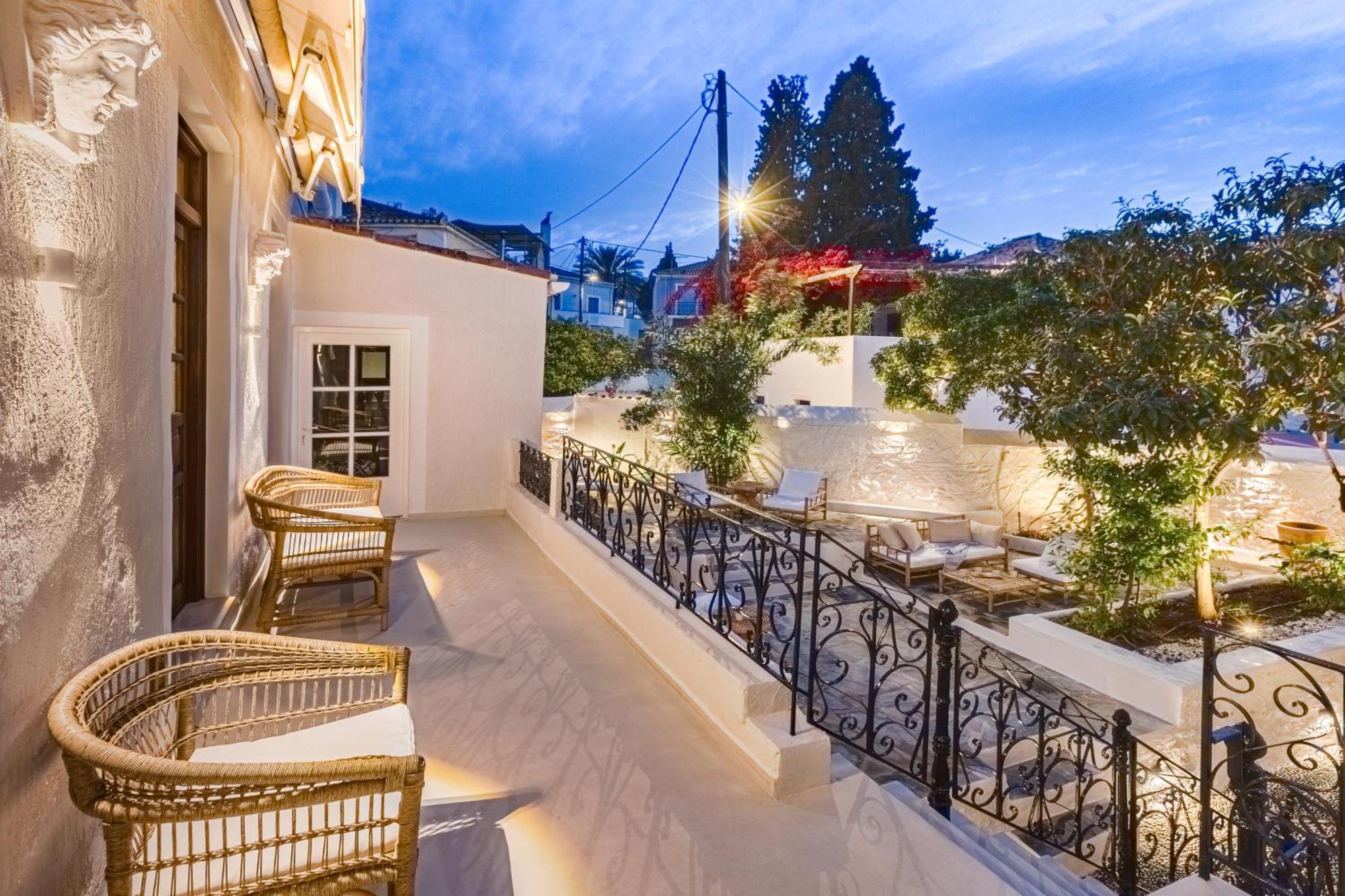 Teresa Spetses Hotel Exterior foto